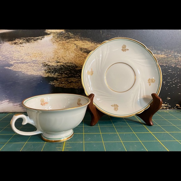 SET OF UPSALA EKEBY SWEDEN KARLSKRONA CUPS SAUCERS - Picture 2 of 3